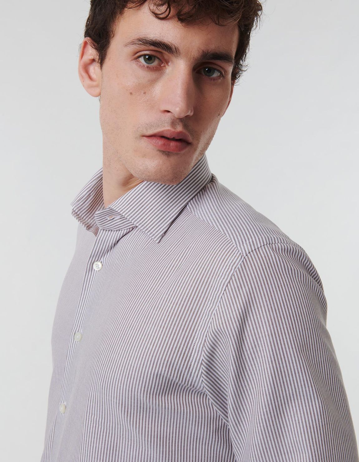 Camisa Cuello italiano Rayas Oxford Marrón Tailor Custom Fit 7