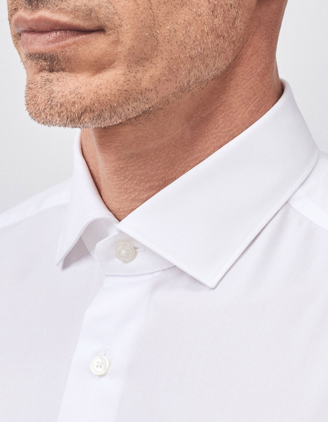 Camisa Cuello francés pequeño Blanco Sarga Liso Slim Fit 3