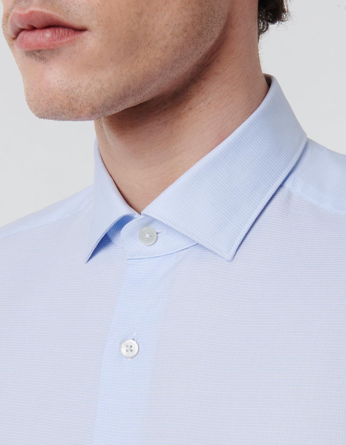 Camisa Cuello francés pequeño Estampado Texturizado Celeste Slim Fit 2
