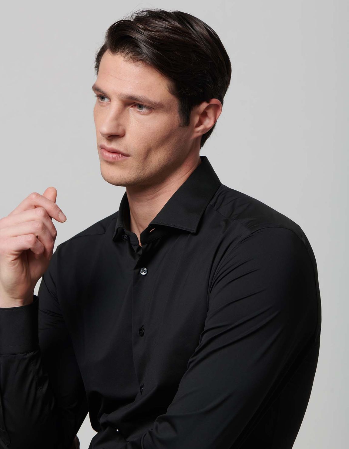 Camisa Cuello francés pequeño Liso Sarga Negro Evolution Classic Fit 6