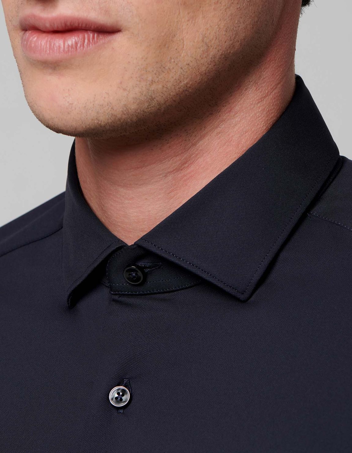 Navy Blue Textured Solid colour Shirt Collar small cutaway Evolution Classic Fit 3