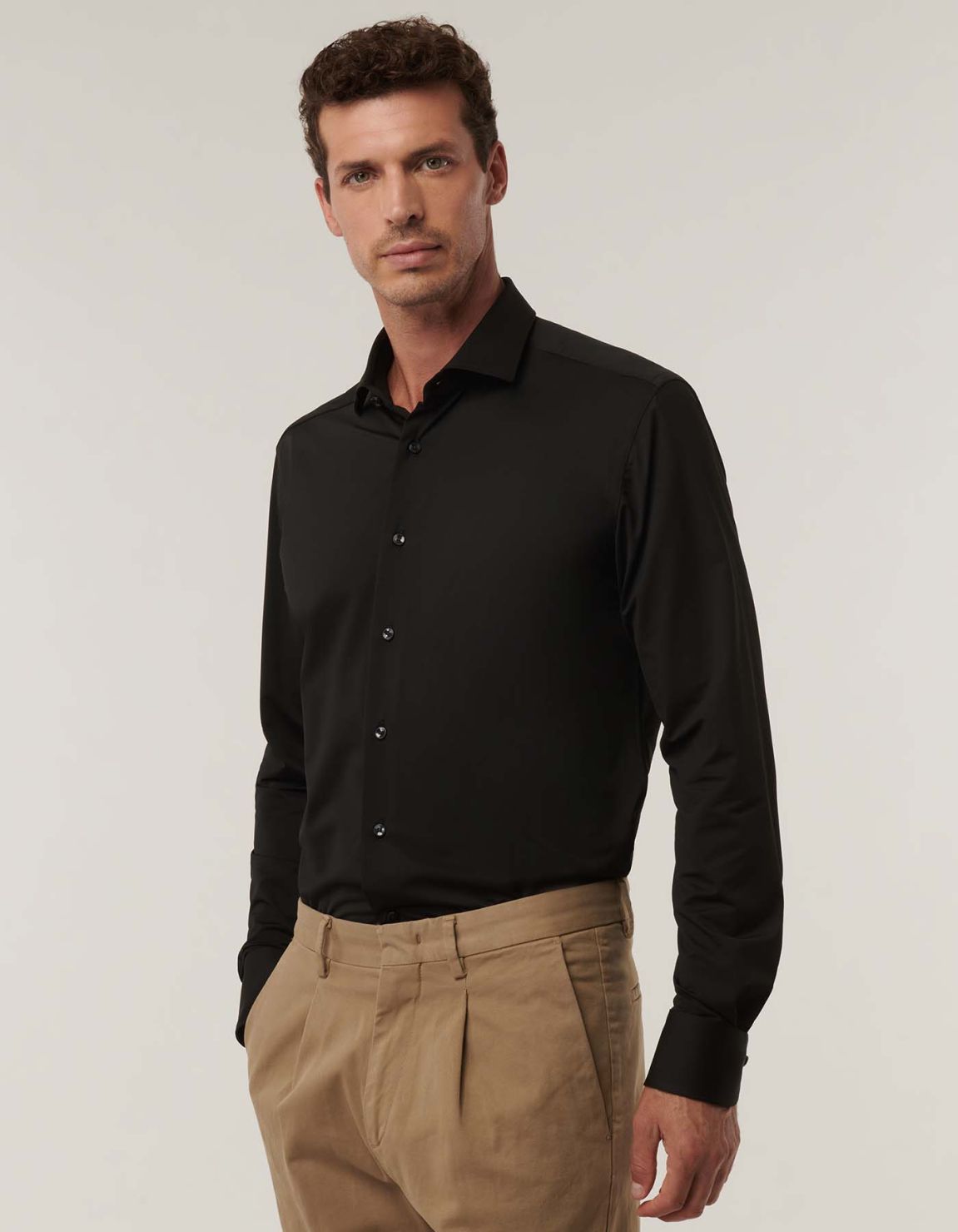 Camisa Cuello francés pequeño Liso Sarga Negro Tailor Custom Fit 1