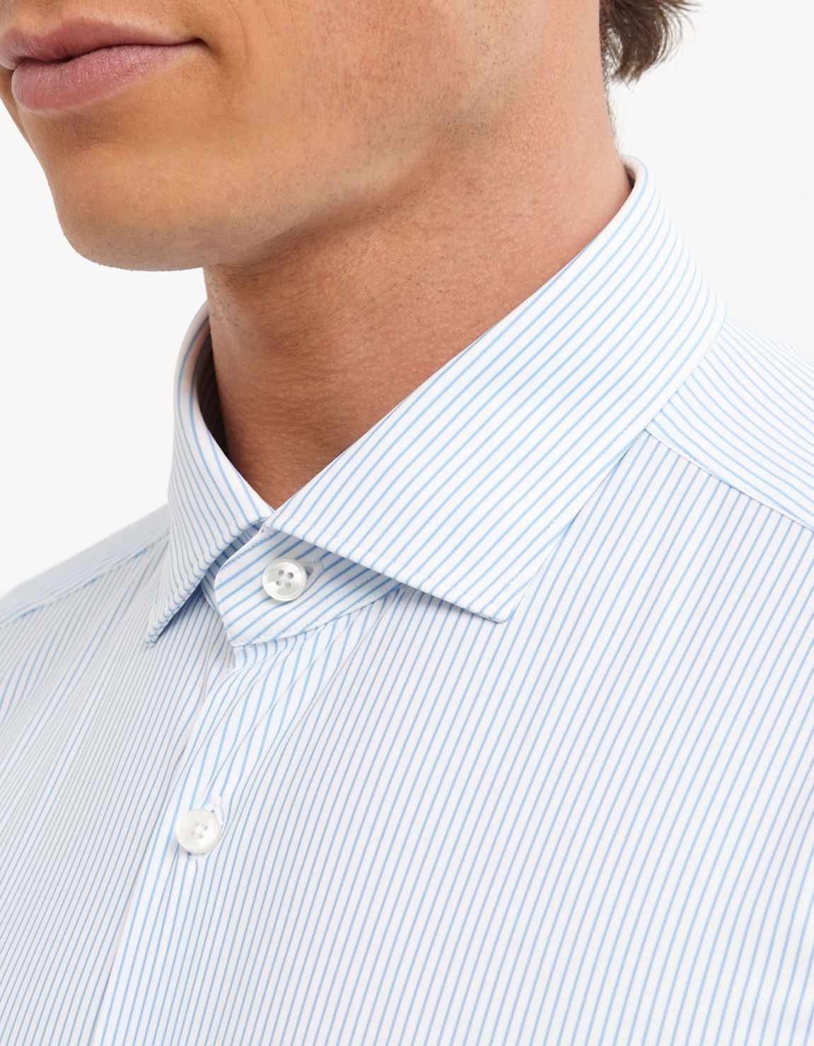 Camisa Cuello francés pequeño Rayas Sarga Celeste Slim Fit 2