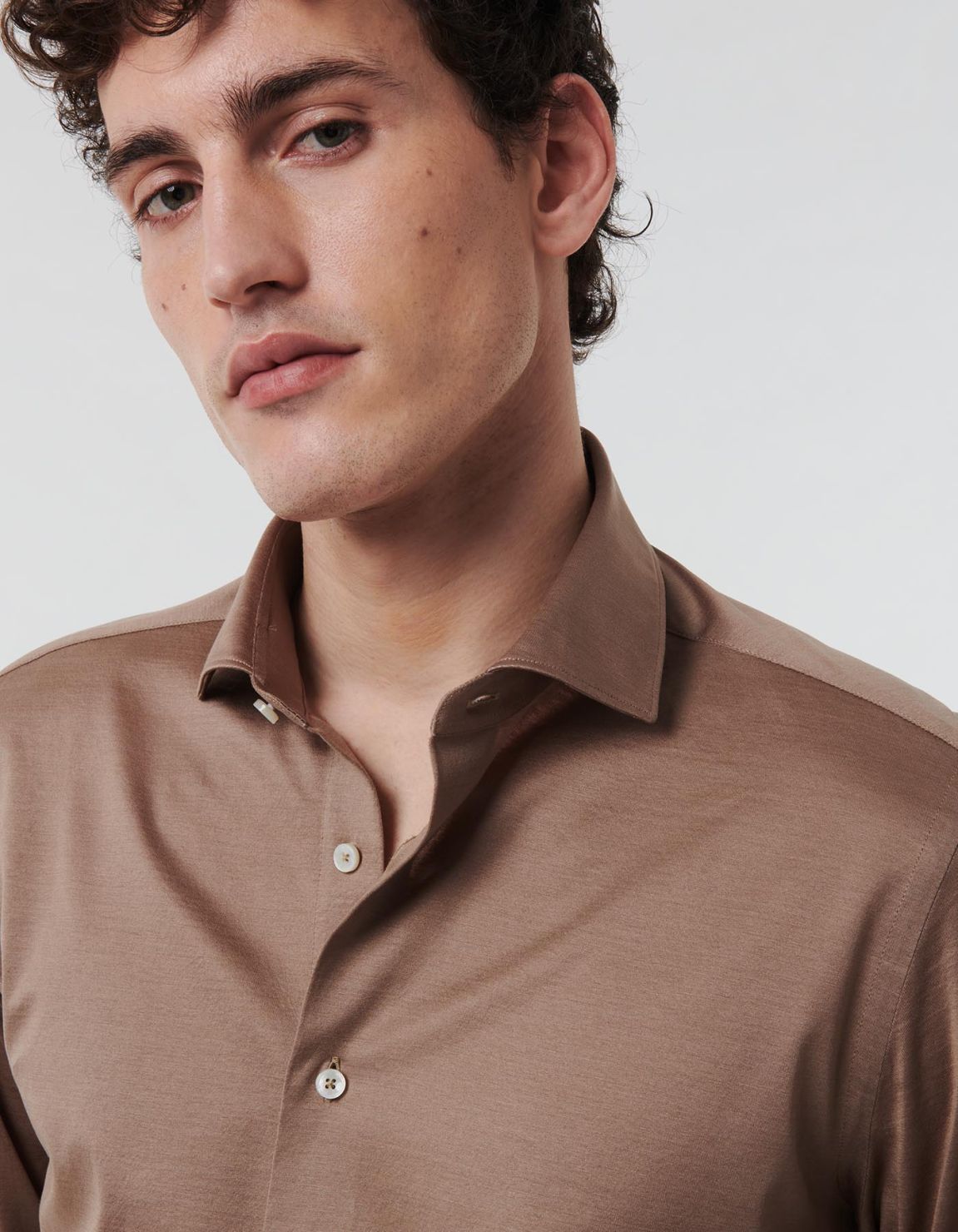 Camisa Cuello francés pequeño Liso Jersey Marrón Tailor Custom Fit 2
