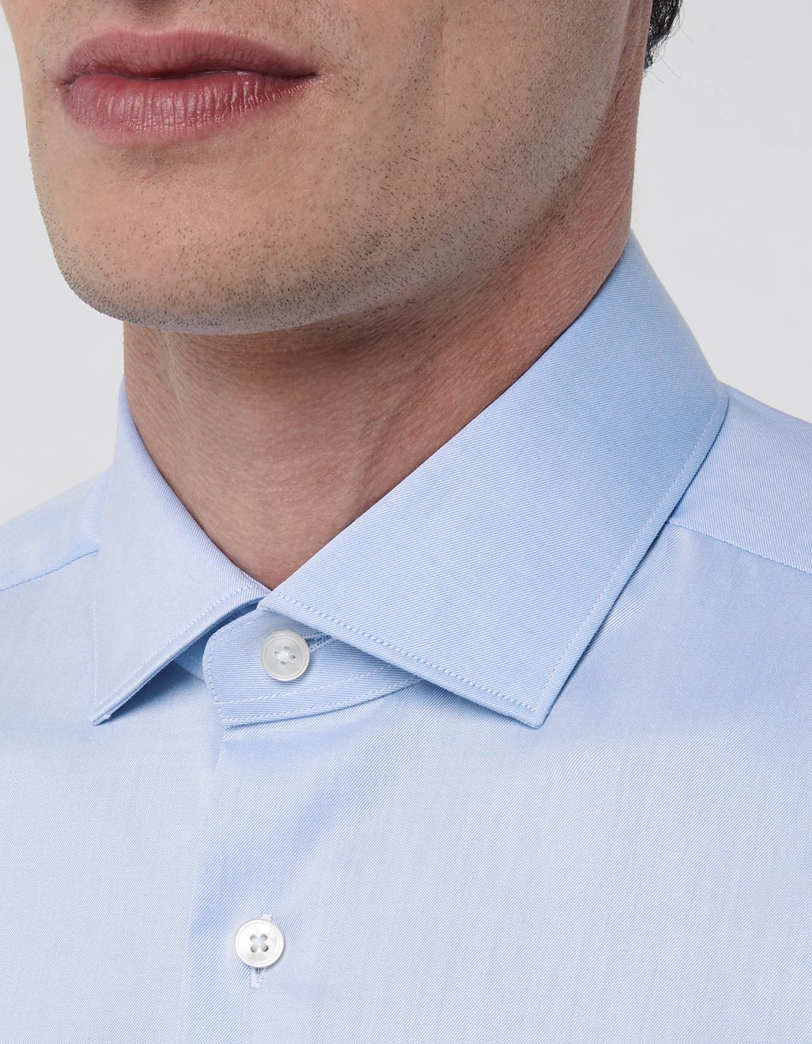 Hemd Uni Kragen Haifisch klein Twill Dunkles Himmelblau Tailor Custom Fit 2