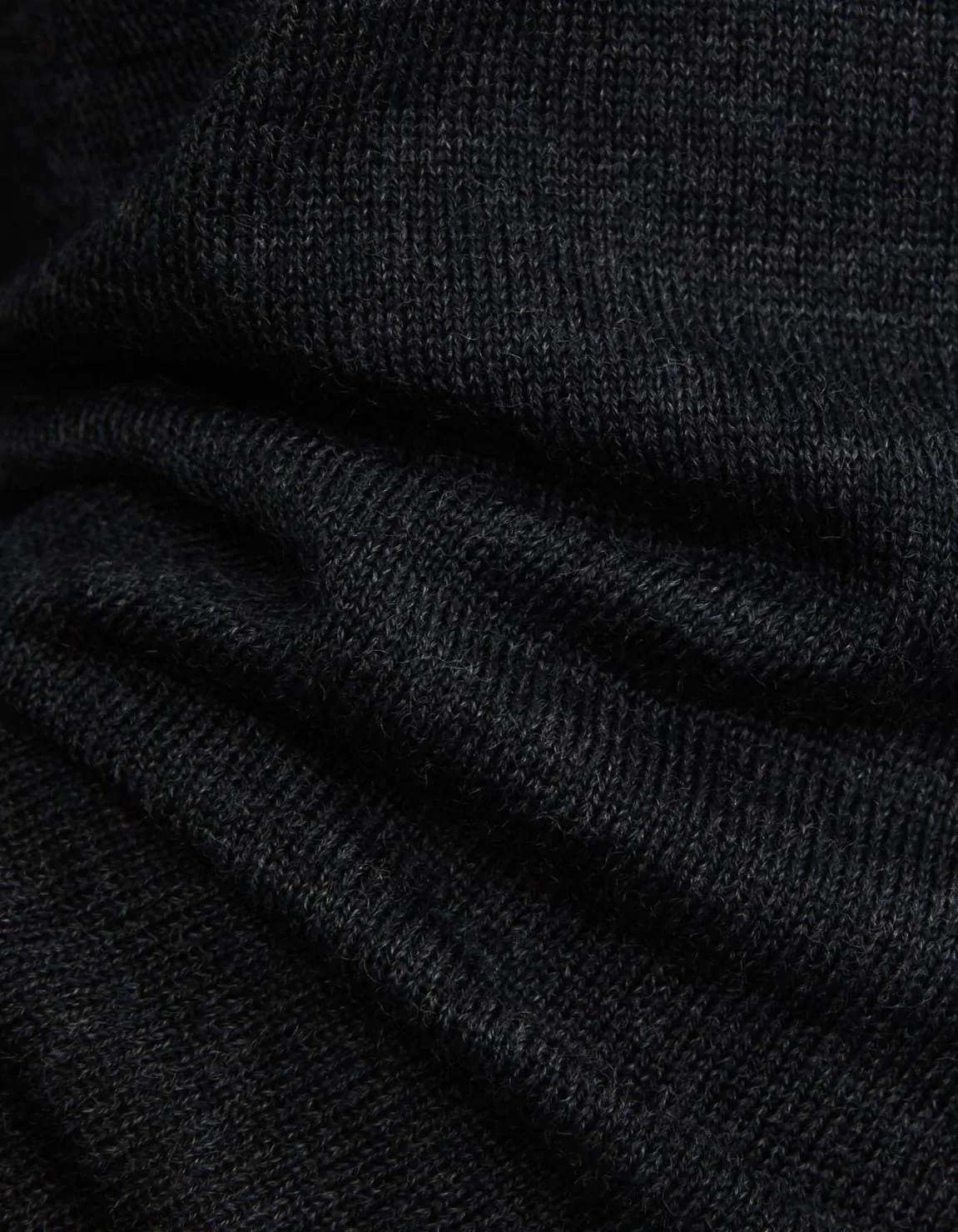 Sweater Dark Grey Fine 18 gauge merino wool yarn Regular Fit 2